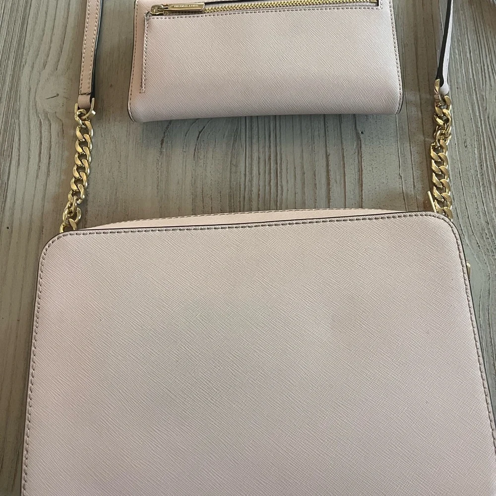 Michael Kors jet set east Saffiano leather Blush Crossbody Bag and Wallet Set